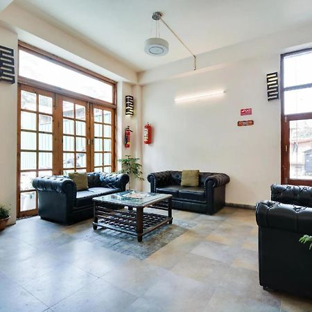 Aangan Regency Hotel Shimla Buitenkant foto